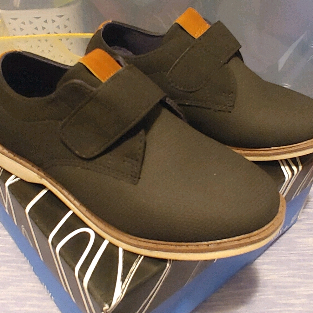 Toddler/Youth 12 Dress Shoe